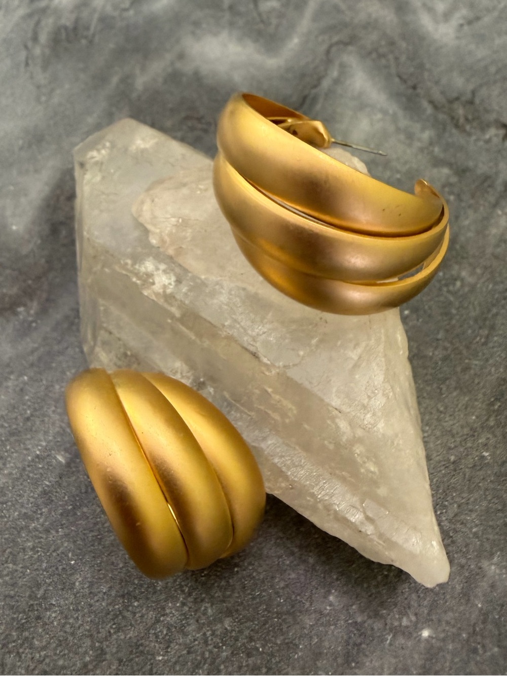 Vintage Matte Gold Sculpted Hoop Earrings